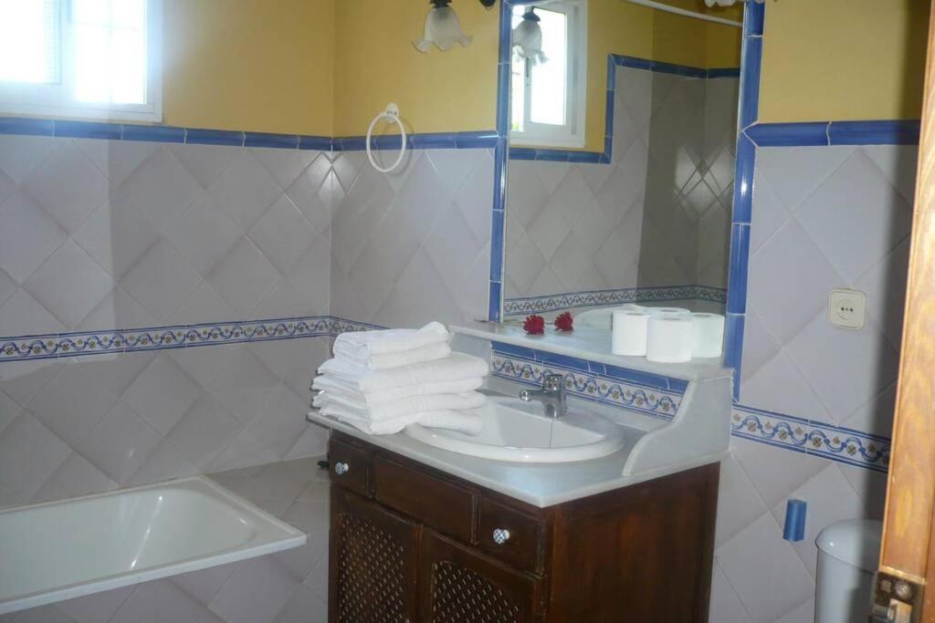 Casa Rural La Vega Cazalla de la Sierra Bagian luar foto